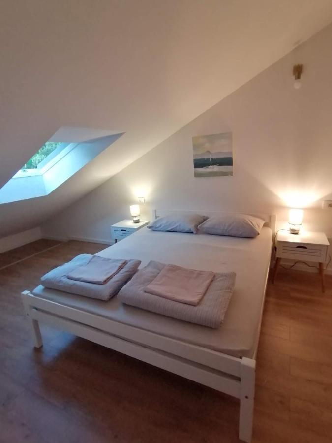 Geek Apartment โอมิช ภายนอก รูปภาพ