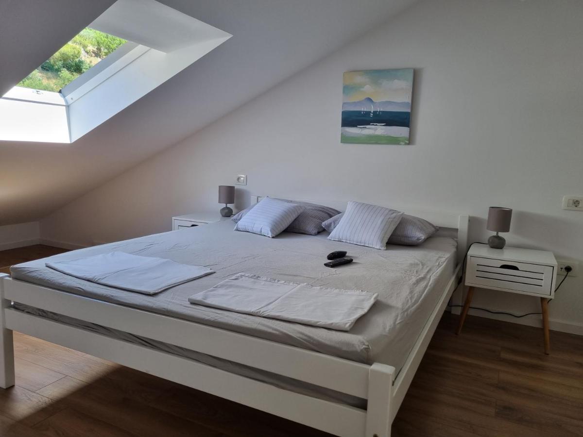 Geek Apartment โอมิช ภายนอก รูปภาพ
